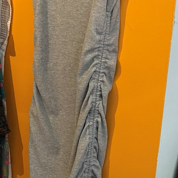 Lulus' Bodycon Gray Tank Dress Rib Knit w/Ruched Sides (Sz Med fits like a Sm) - Picture 5 of 8